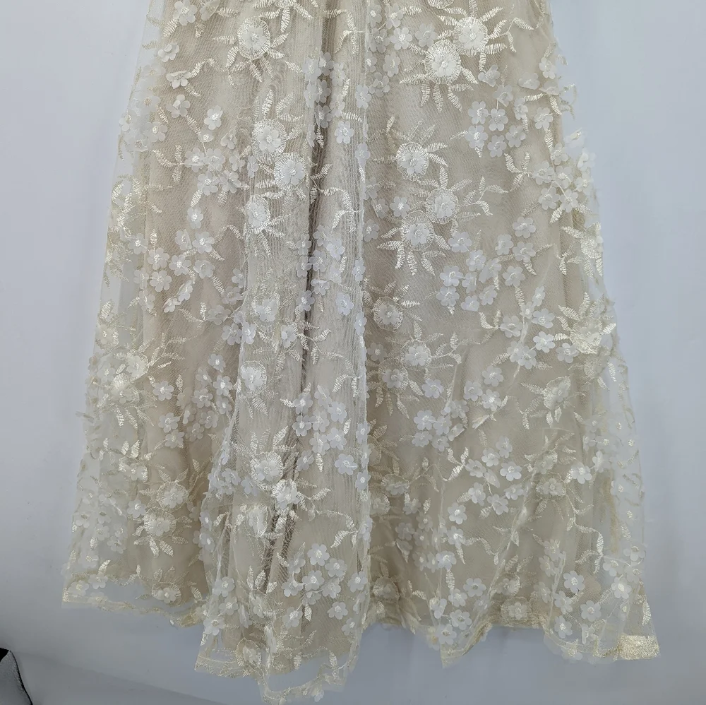 NWT LULU'S Flourishing Embroidered Lace Fit & Flare Midi Dress - Picture 4 of 10
